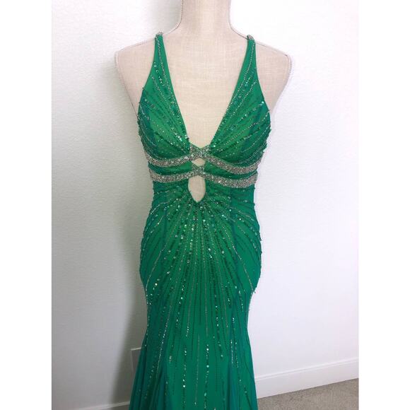 David's Bridal Emerald and Silver Beaded Cutout Prom of Formal Gown - XS - Picture 4 of 6
